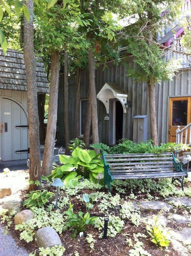 ホテル ウィンドスウェプト オン ザ トレント Campbellford エクステリア 写真